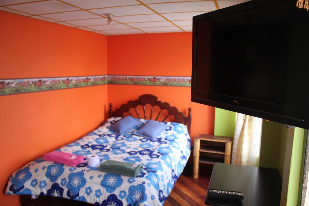 Hostel Sendero De Volcanes Латакунга Экстерьер фото