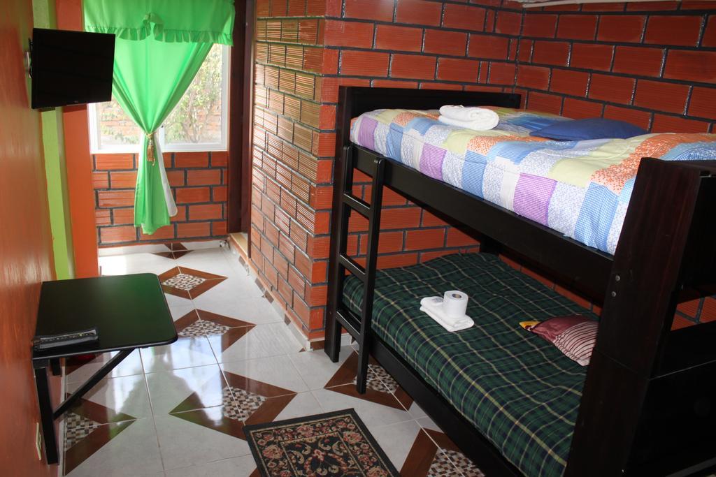 Hostel Sendero De Volcanes Латакунга Экстерьер фото