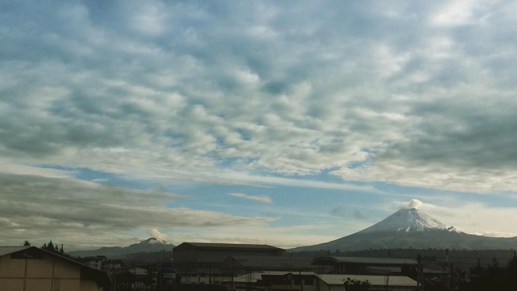 Hostel Sendero De Volcanes Латакунга Экстерьер фото