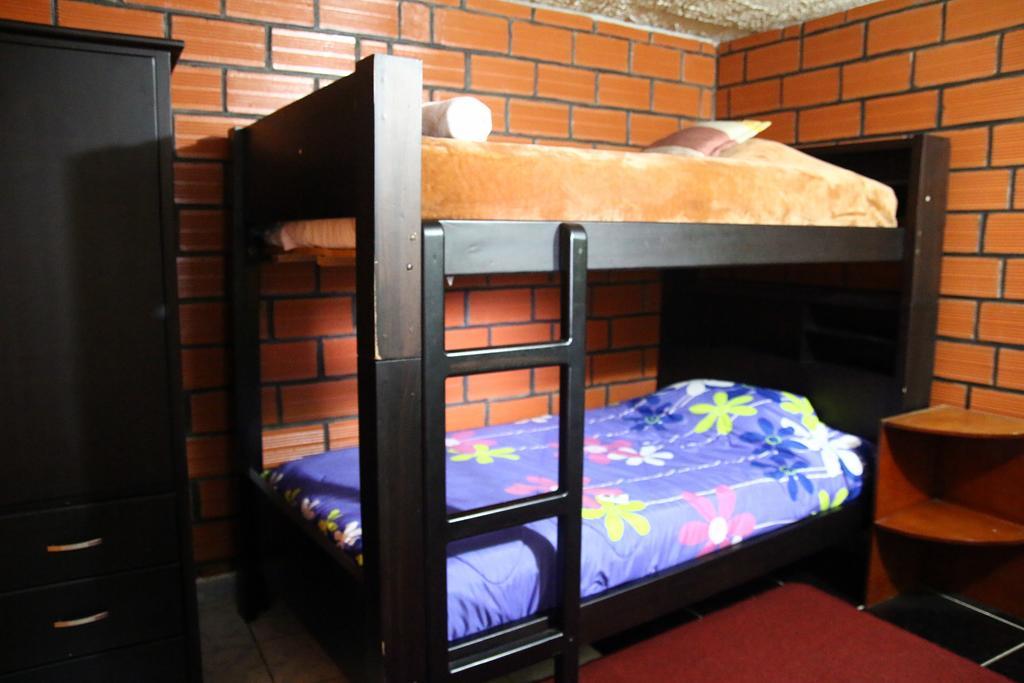 Hostel Sendero De Volcanes Латакунга Экстерьер фото